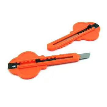 CUCHILLO CARTONERO TIPO LLAVE PLASTICO