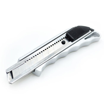 CUCHILLO CUERPO RIEL METÁLICO